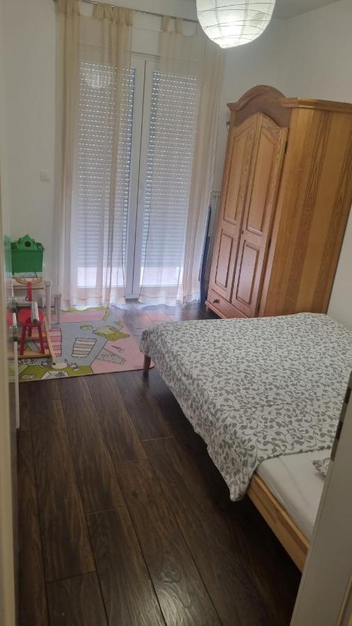 Apartment Meli Сесвете Экстерьер фото
