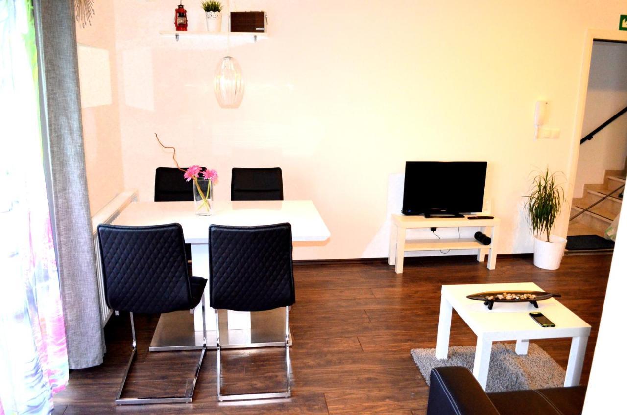 Apartment Meli Сесвете Экстерьер фото